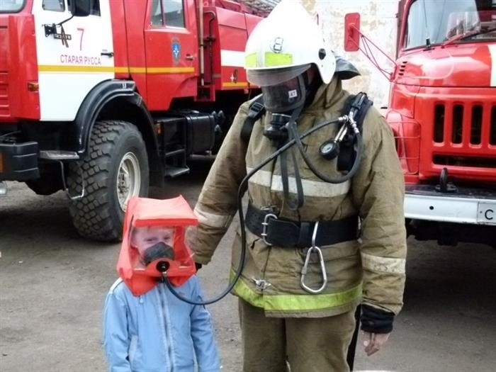 Профессиональное обучение в школах продолжается